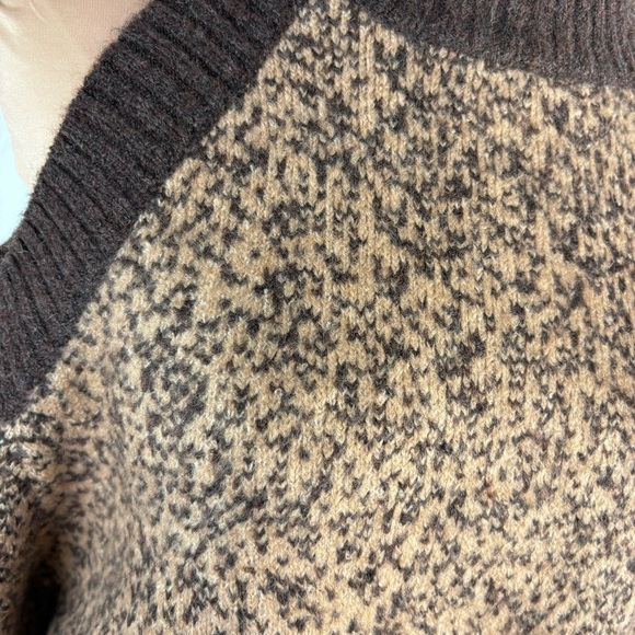 NWT POL “Classy Sassy” cold shoulder sweater - Picture 3 of 7